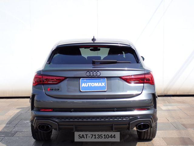 Audi RS Q3 2021-12 7325779-5
