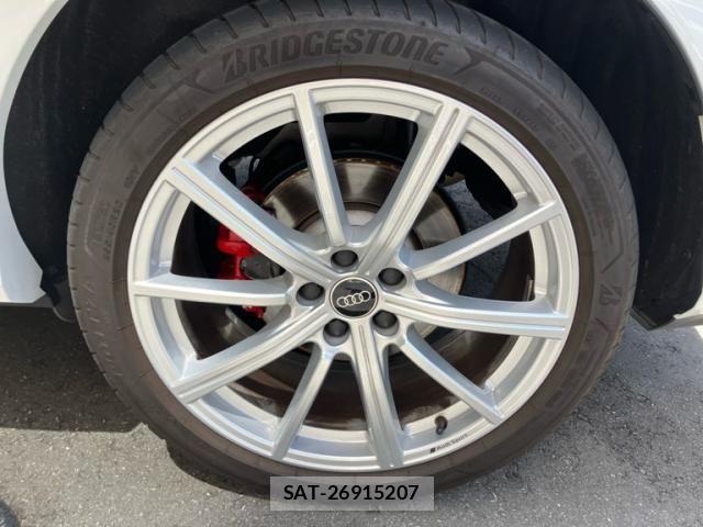 Audi RS Q3 2023-08 8034480-5