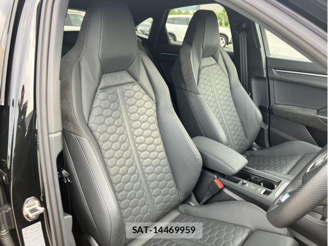 Audi RS Q3 2022-05 8072925-9