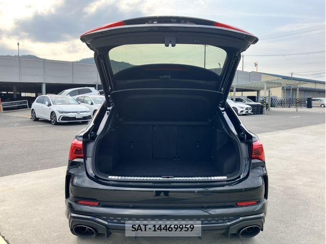 Audi RS Q3 2022-05 8072925-14