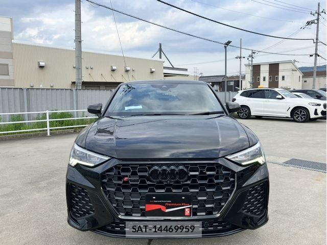 Audi RS Q3 2022-05 8072925-3