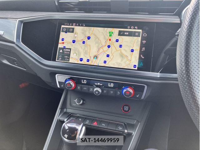 Audi RS Q3 2022-05 8072925-7