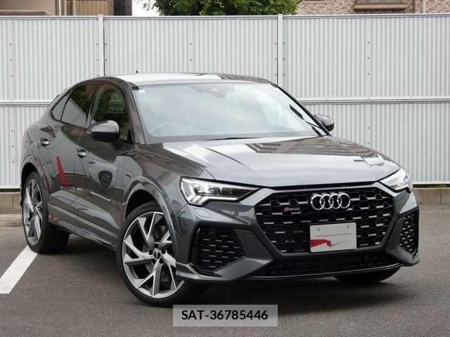Audi RS Q3 2021-02 8206420-11