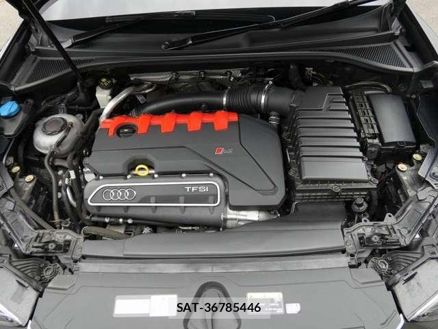 Audi RS Q3 2021-02 8206420-14