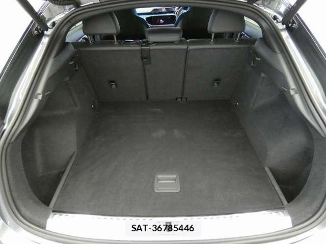 Audi RS Q3 2021-02 8206420-27