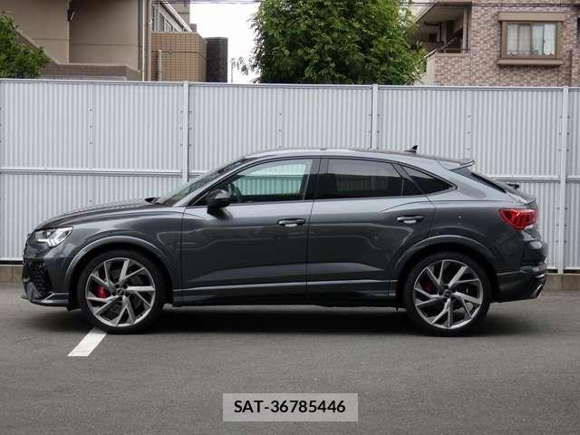 Audi RS Q3 2021-02 8206420-7