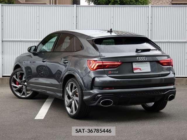 Audi RS Q3 2021-02 8206420-8