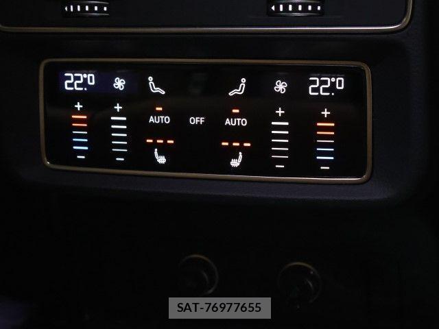 Audi RS Q8 2023-11 2246167-9