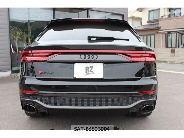 Audi RS Q8 2023-12 7615101-9