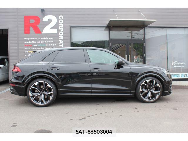 Audi RS Q8 2023-12 7615101-15