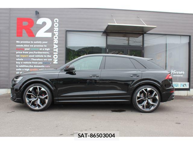 Audi RS Q8 2023-12 7615101-16