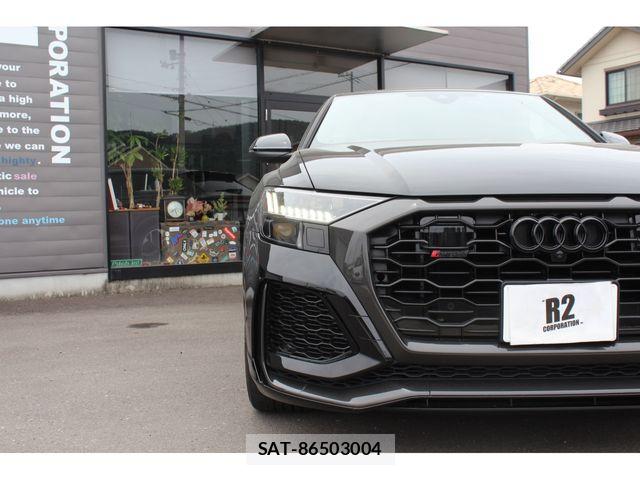 Audi RS Q8 2023-12 7615101-7