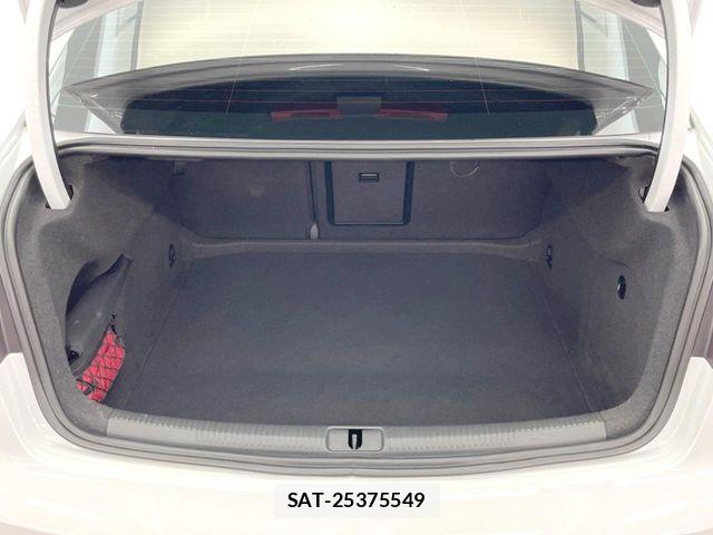 Audi S3 2015-02 6610643-11