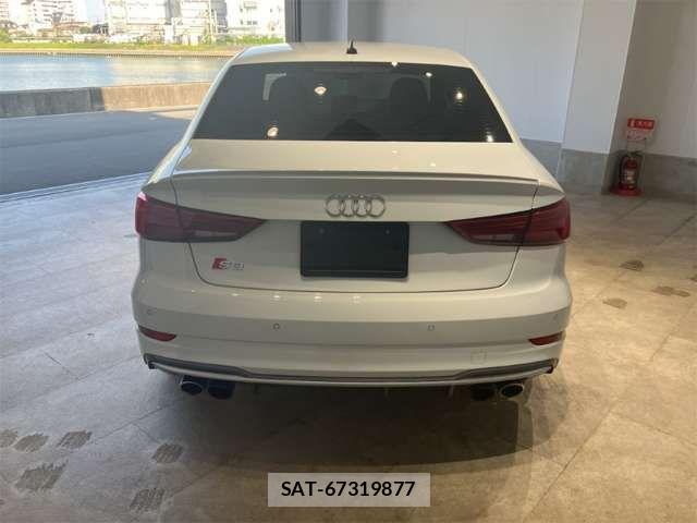 Audi S3 2018-12 7453035-9