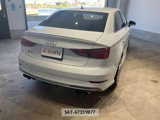 Audi S3 2018-12 7453035-16