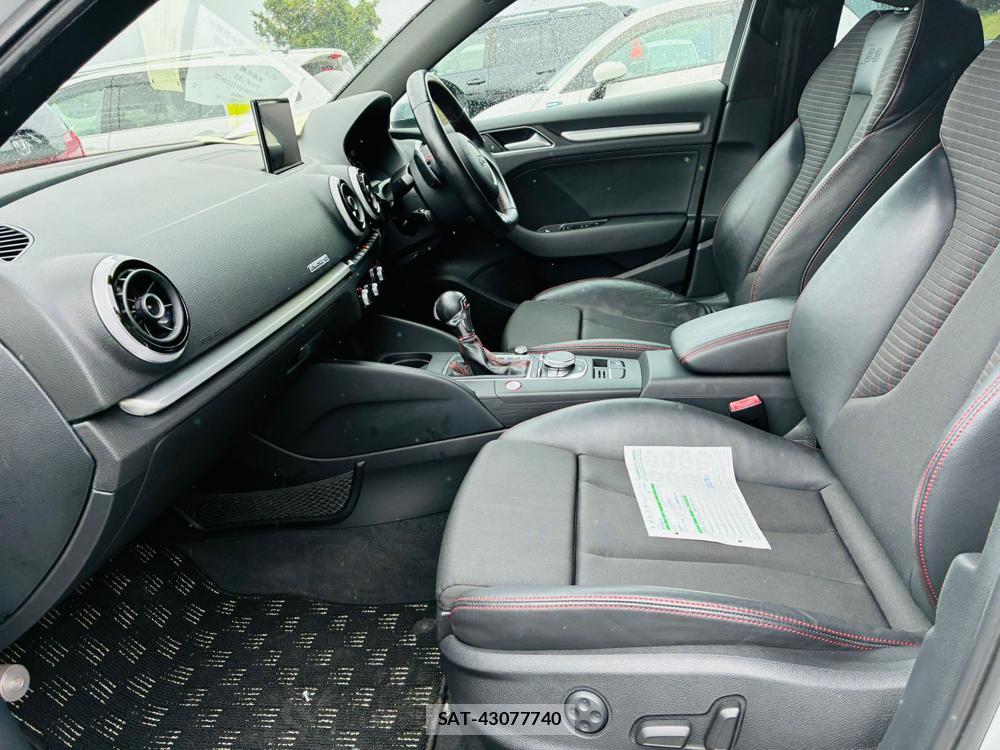 Audi S3 2015-12 7215054-10
