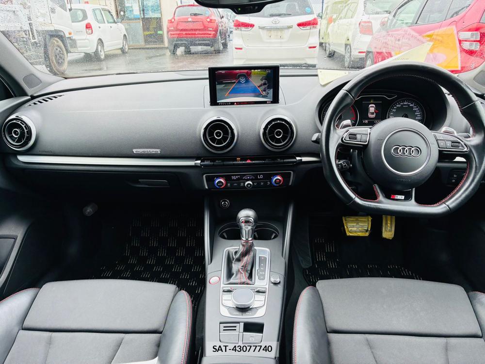 Audi S3 2015-12 7215054-12