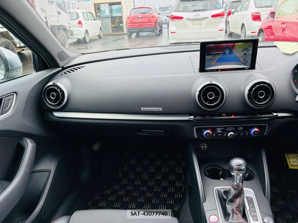 Audi S3 2015-12 7215054-16