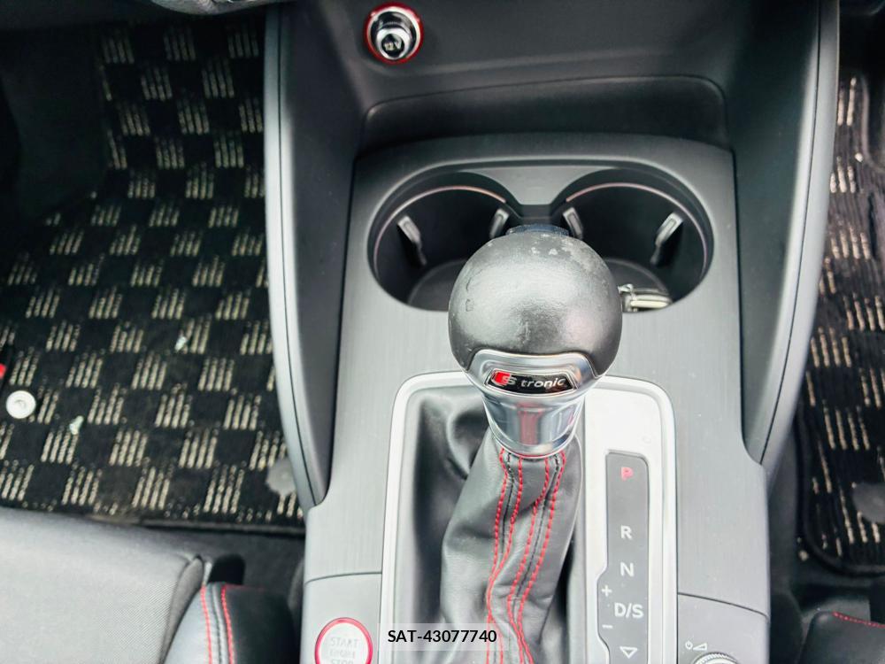 Audi S3 2015-12 7215054-19