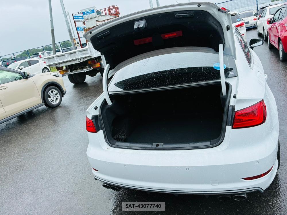 Audi S3 2015-12 7215054-25