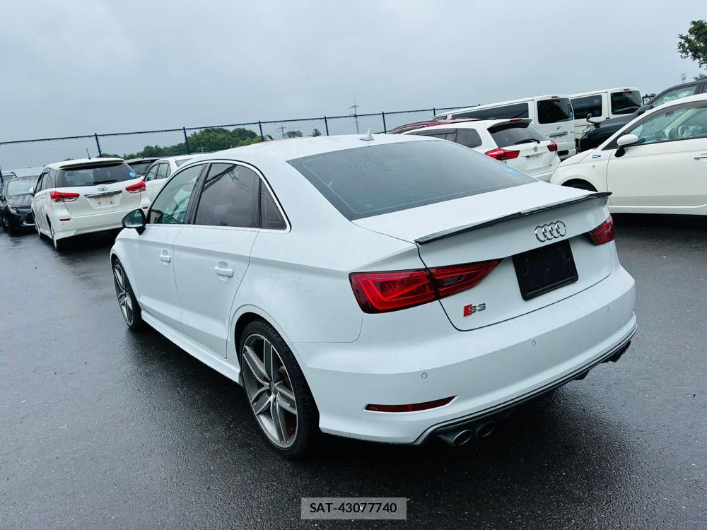 Audi S3 2015-12 7215054-2