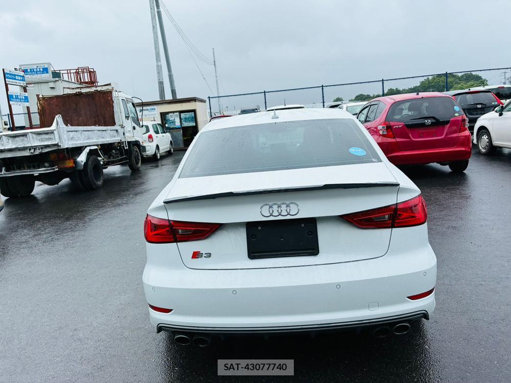Audi S3 2015-12 7215054-3