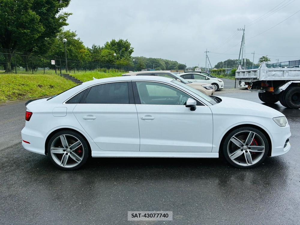 Audi S3 2015-12 7215054-5