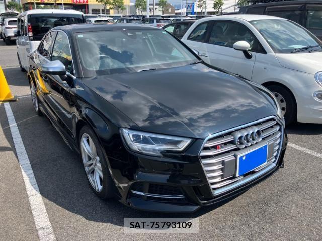 Audi S3 2017-07 8129077-0