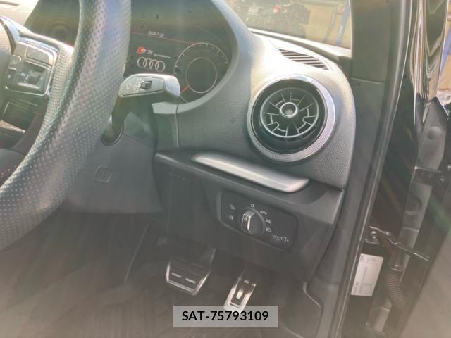 Audi S3 2017-07 8129077-9