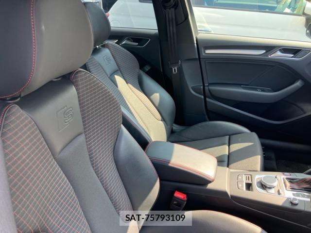 Audi S3 2017-07 8129077-10