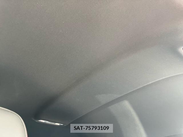 Audi S3 2017-07 8129077-13