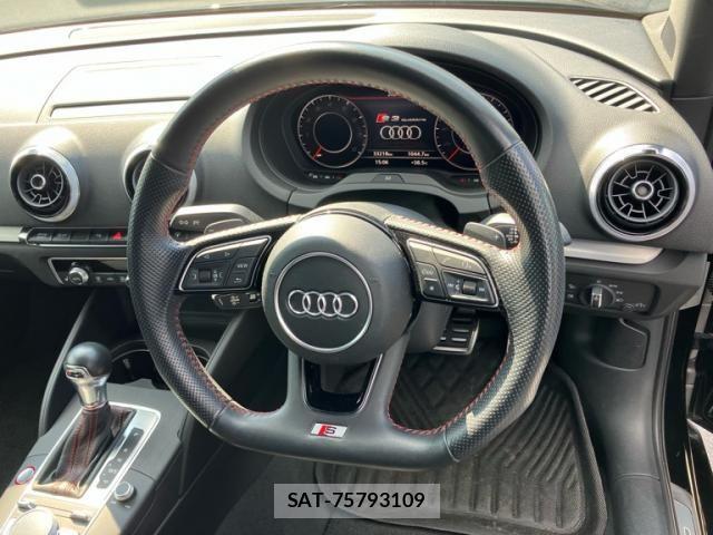Audi S3 2017-07 8129077-8