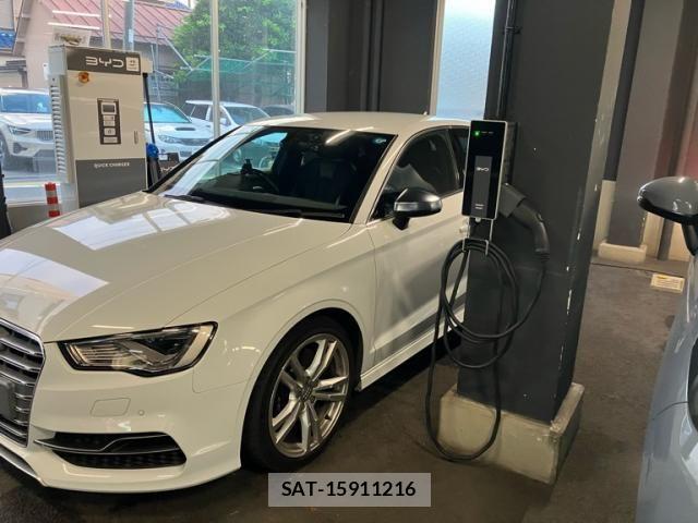 Audi S3 2015-02 8364844-3