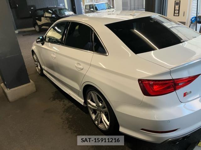 Audi S3 2015-02 8364844-5