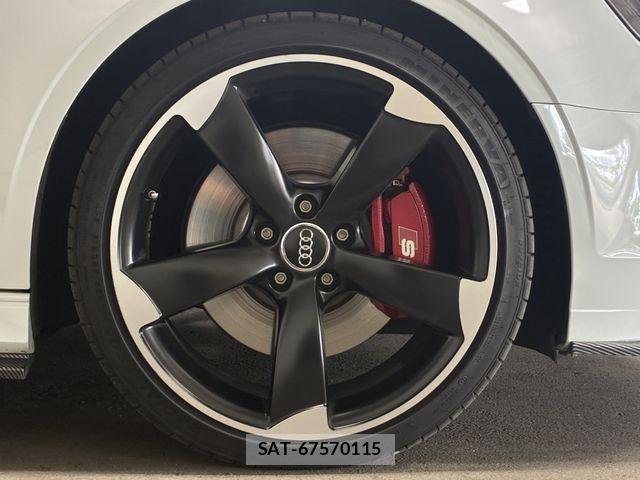 Audi S3 2018-05 8685191-12