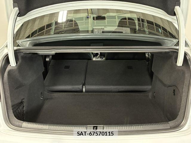 Audi S3 2018-05 8685191-17