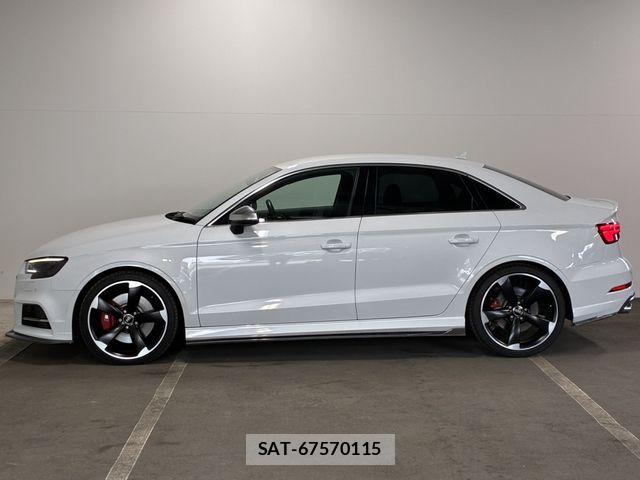 Audi S3 2018-05 8685191-7