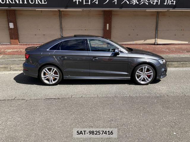 Audi S3 2020-08 8878760-8