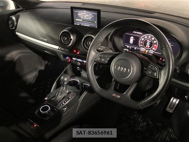 Audi S3 2017-05 687326-6