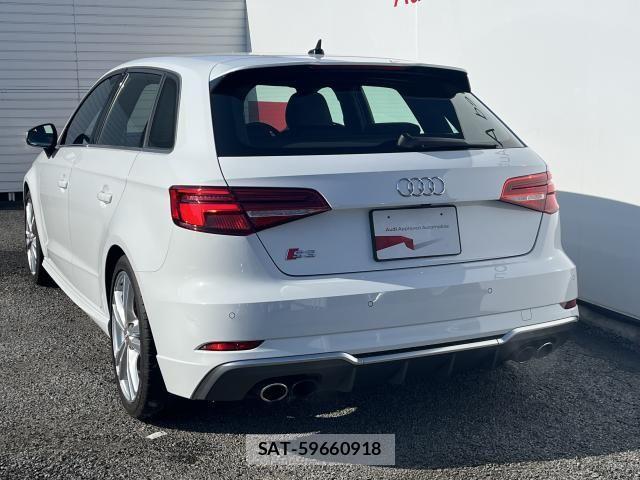 Audi S3 2021-02 4638106-4