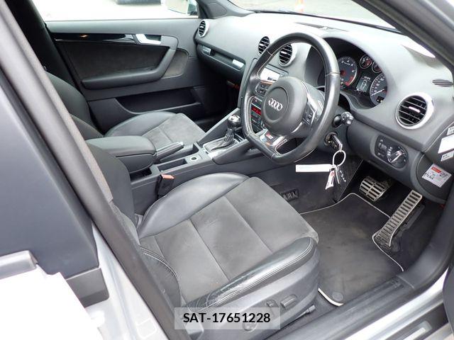 Audi S3 2009-05 7215056-1
