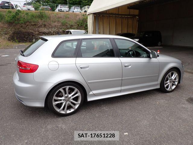 Audi S3 2009-05 7215056-6