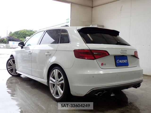 Audi S3 2015-07 7271556-2