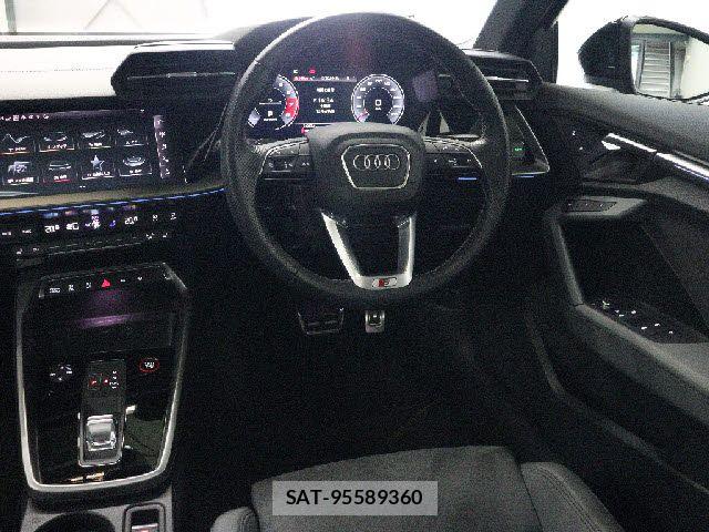 Audi S3 2021-06 7615106-23