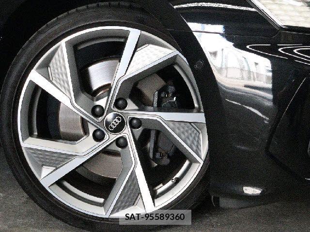Audi S3 2021-06 7615106-5