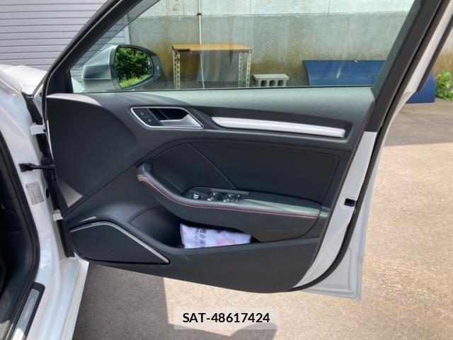 Audi S3 2017-03 7875374-7