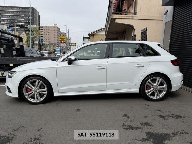 Audi S3 2020-09 8034482-1