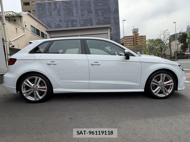 Audi S3 2020-09 8034482-3