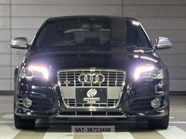 Audi S3 2010-03 8206424-18