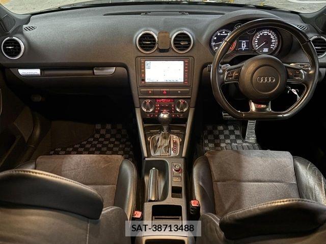 Audi S3 2010-03 8206424-1